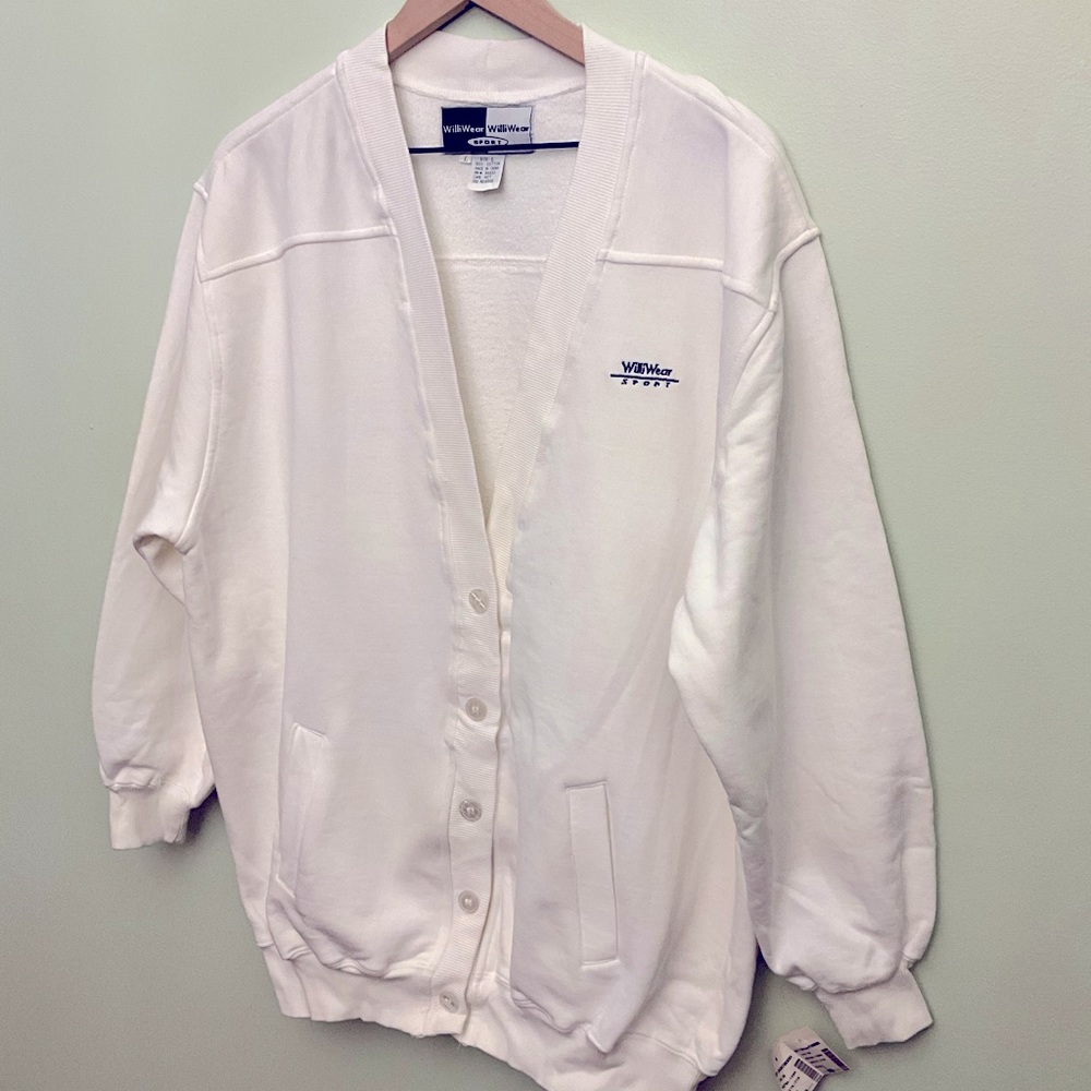 WillWear sport sweater for women size large buttoned down with front pockets.